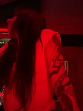 Snapshot of itstherealmina chatting on 03.07.26 itstherealmina online show from 03.07.26