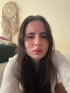 Snapshot of itstherealmina chatting on 03.18.26 itstherealmina online show from 03.18.26