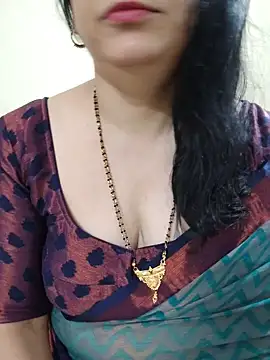 Yazhini-Cam online show from 06.18.26