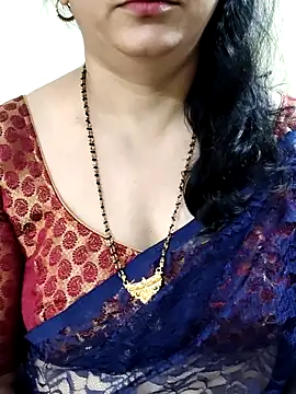 Yazhini-Cam online show from 06.19.26