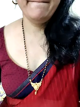 Yazhini-Cam online show from 06.19.26
