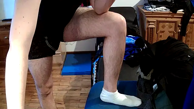 YoUnGbOy2018 online show from 03.13.26