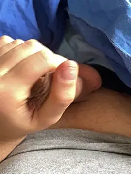 YoUnGbOy2018 online show from 04.17.26