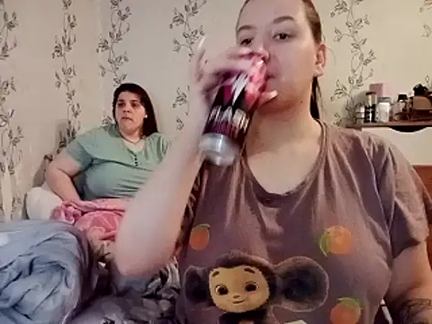 symmetryinvoid online show from 04.06.26