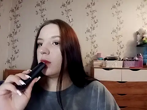 symmetryinvoid online show from 04.15.26