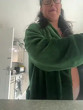 BunnyBallyX online show from 04.01.26