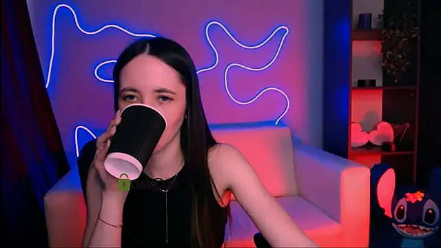 bella dorn online show from 06.23.26