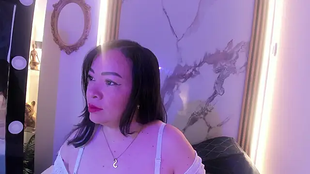 Lilith Owen  online show from 03.21.26