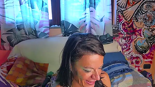 Snapshot of bellad0nna chatting on 06.16.26 bellad0nna online show from 06.16.26