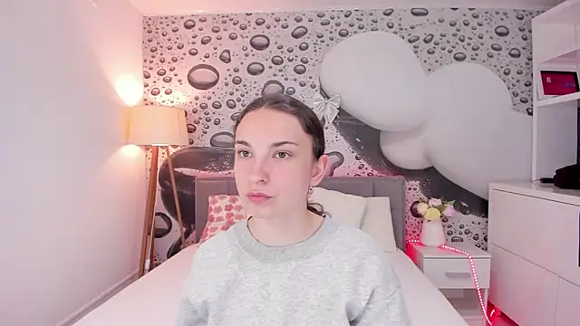 JosephineRows online show from 04.10.26