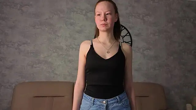 MissHiciano online show from 04.02.26