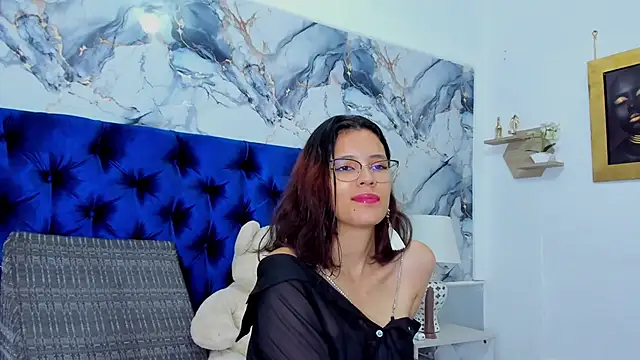 ORIANNA JONES online show from 04.06.26