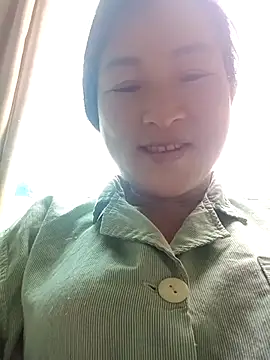Snapshot of Yuhi3d chatting on 04.27.26 Yuhi3d online show from 04.27.26