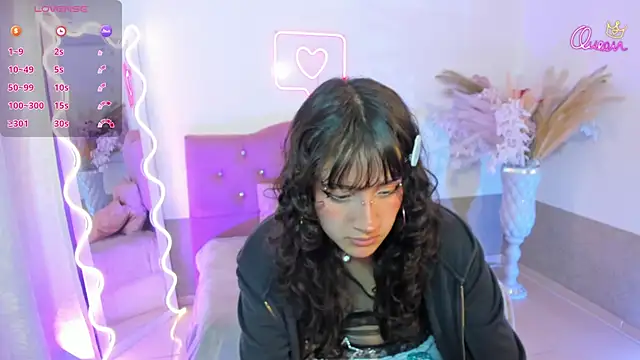 MILY TAY online show from 04.10.26