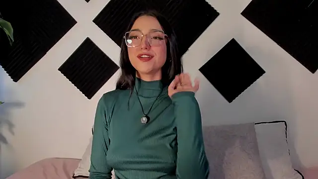 Snapshot of Emily_Rousess chatting on 03.23.26 Emily Rousess online show from 03.23.26