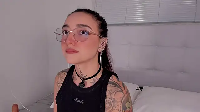 Emily Rousess online show from 07.03.26