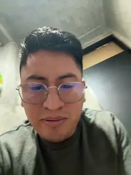 GoldenM95 online show from 05.04.26