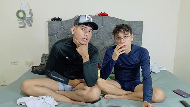 logan andrew online show from 04.11.26