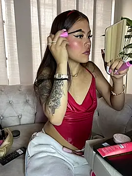 Cloe pink1 online show from 05.19.26