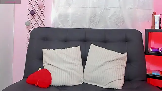 Nicolle Duke online show from 03.12.26