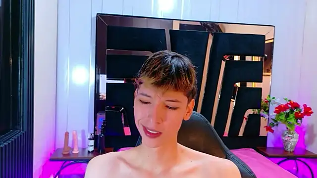 Stefany PiInk online show from 03.28.26