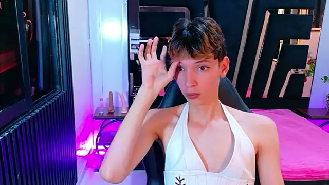 Stefany PiInk online show from 04.01.26