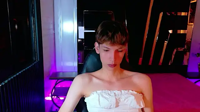 Stefany PiInk online show from 04.05.26