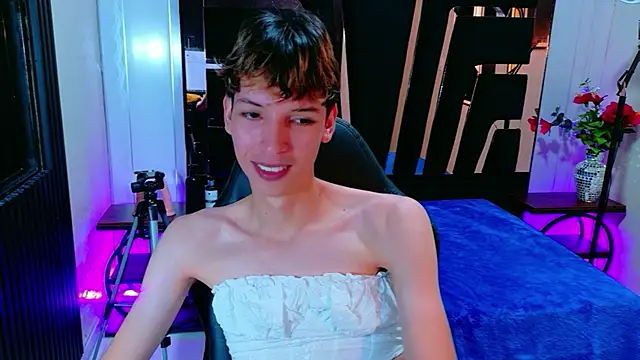 Stefany PiInk online show from 04.08.26