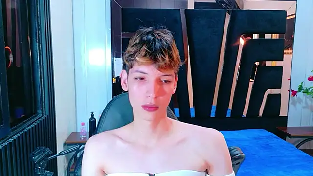 Stefany PiInk online show from 04.10.26