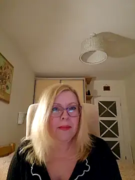 JanieLight53 online show from 03.24.26