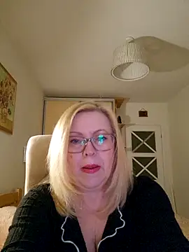 JanieLight53 online show from 03.26.26