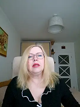 JanieLight53 online show from 03.28.26