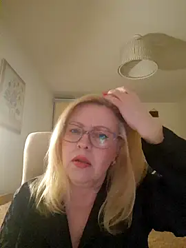 JanieLight53 online show from 03.29.26