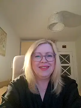 JanieLight53 online show from 03.31.26