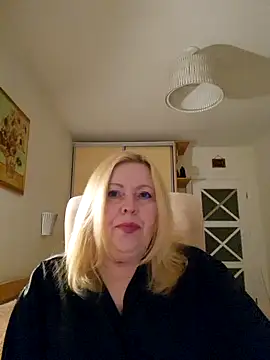 JanieLight53 online show from 04.04.26