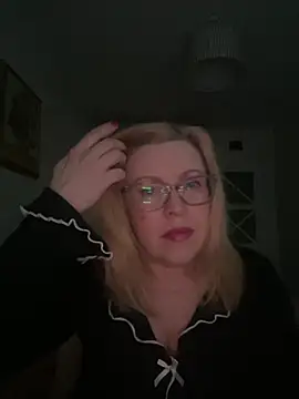 JanieLight53 online show from 04.05.26