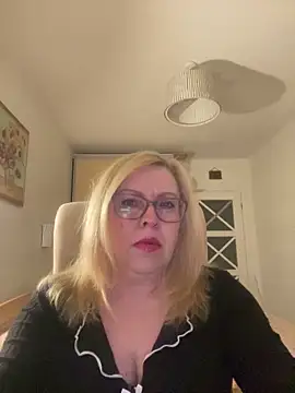 JanieLight53 online show from 04.09.26