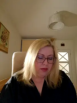 JanieLight53 online show from 04.11.26