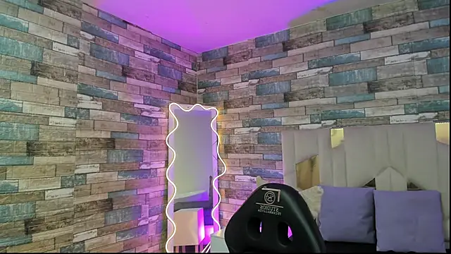 JUSTIN TAY1 online show from 04.17.26