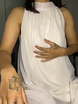 Snapshot of -Lilyn- chatting on 03.30.26 -Lilyn- online show from 03.30.26