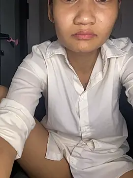 Snapshot of -Lilyn- chatting on 04.01.26 -Lilyn- online show from 04.01.26