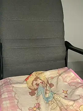 Snapshot of -Lilyn- chatting on 04.16.26 -Lilyn- online show from 04.16.26