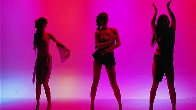 XG-002 online show from 04.11.26