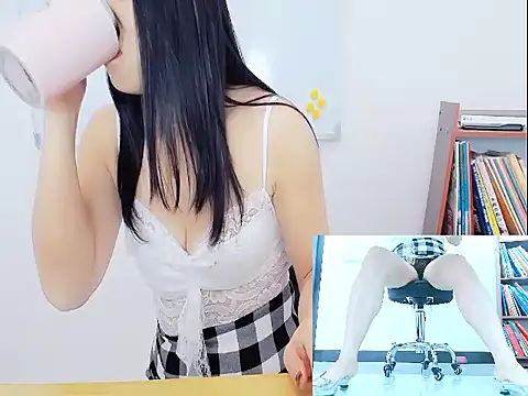 only-01 online show from 04.02.26