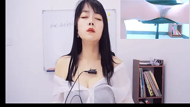 only-01 online show from 04.06.26