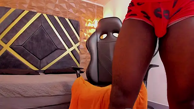 Oliver Laurent  online show from 04.06.26