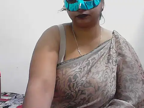 Snapshot of hard_to_do__ chatting on 04.09.26 hard to do online show from 04.09.26