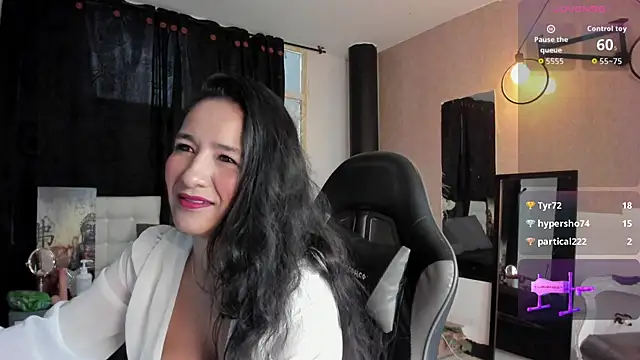 Vicky Angeel online show from 06.25.26