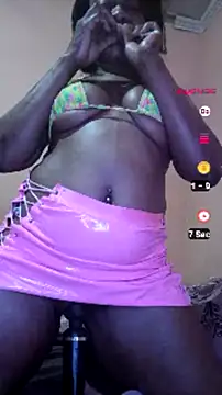 Snapshot of XSexyChloe45 chatting on 07.10.26 XSexyChloe45 online show from 07.10.26