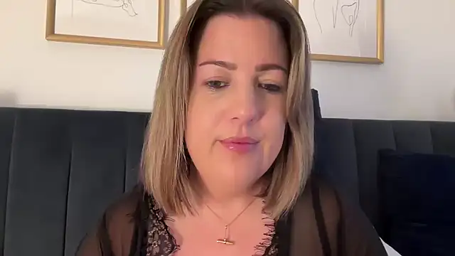 annabellewarick online show from 05.11.26